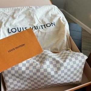 Louis Vuitton Damier Artsy Boho Bag